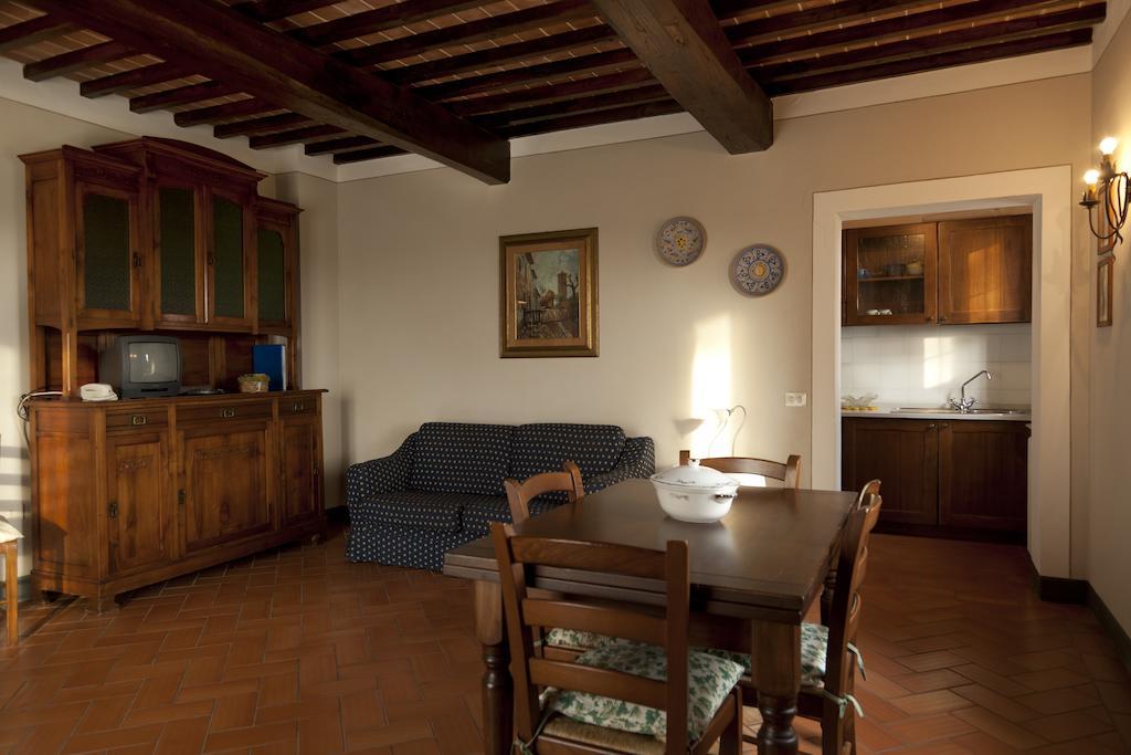 Agriturismo La Colombaia Cerreto Guidi Ruang foto